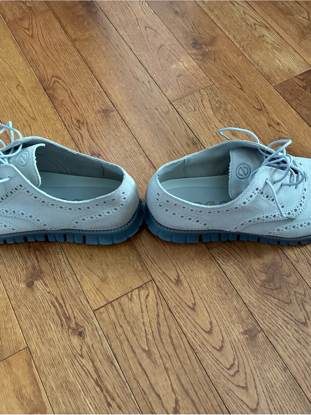 Cole Haan Men's Light Gray Wingtip Oxfords - Picture 4 of 6